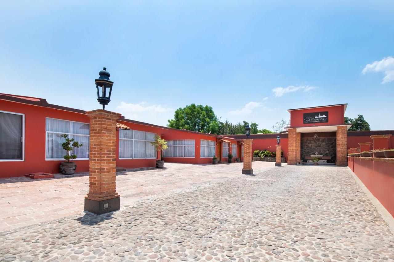 Capital O Villas San Francisco Hotel Huichapan Exterior photo